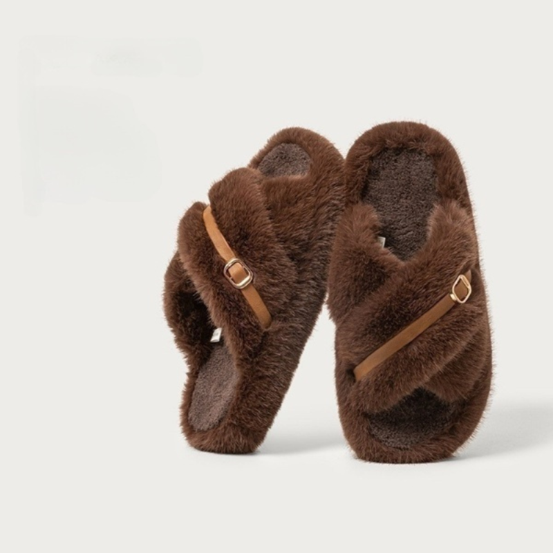 Cozy Luxe Slippers – Your Ultimate Winter Comfort!