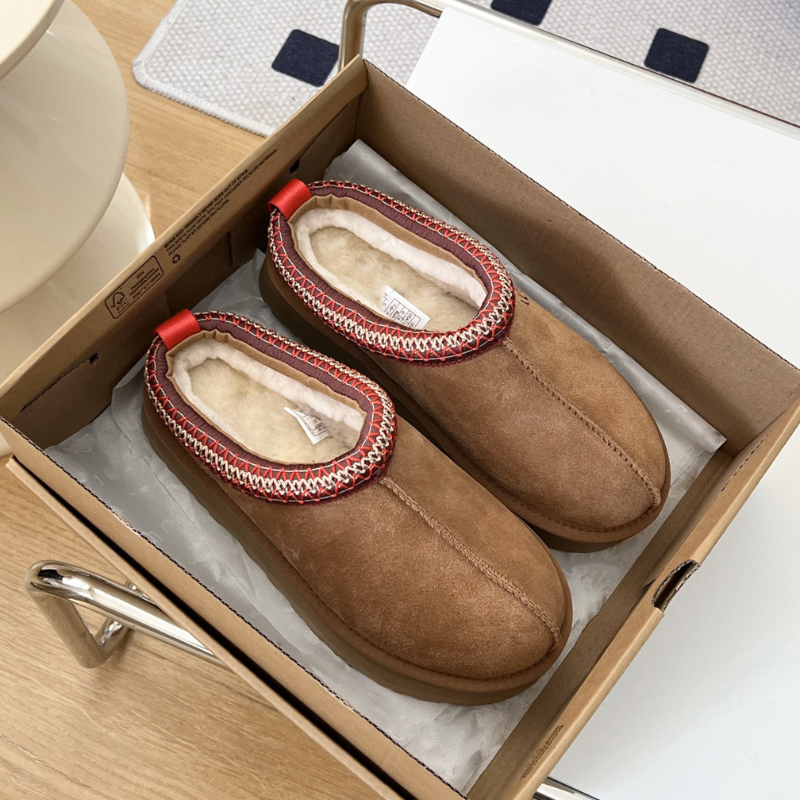 Ethnic Style Winter Slippers with Real Wool Lining